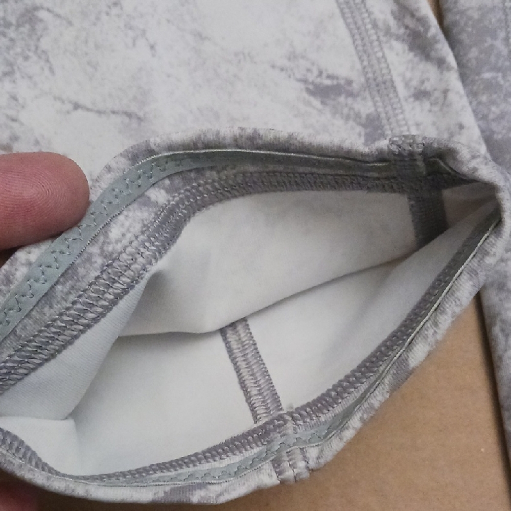 lululemon athletica Gray Patterned Leggings - Picture 4 of 13